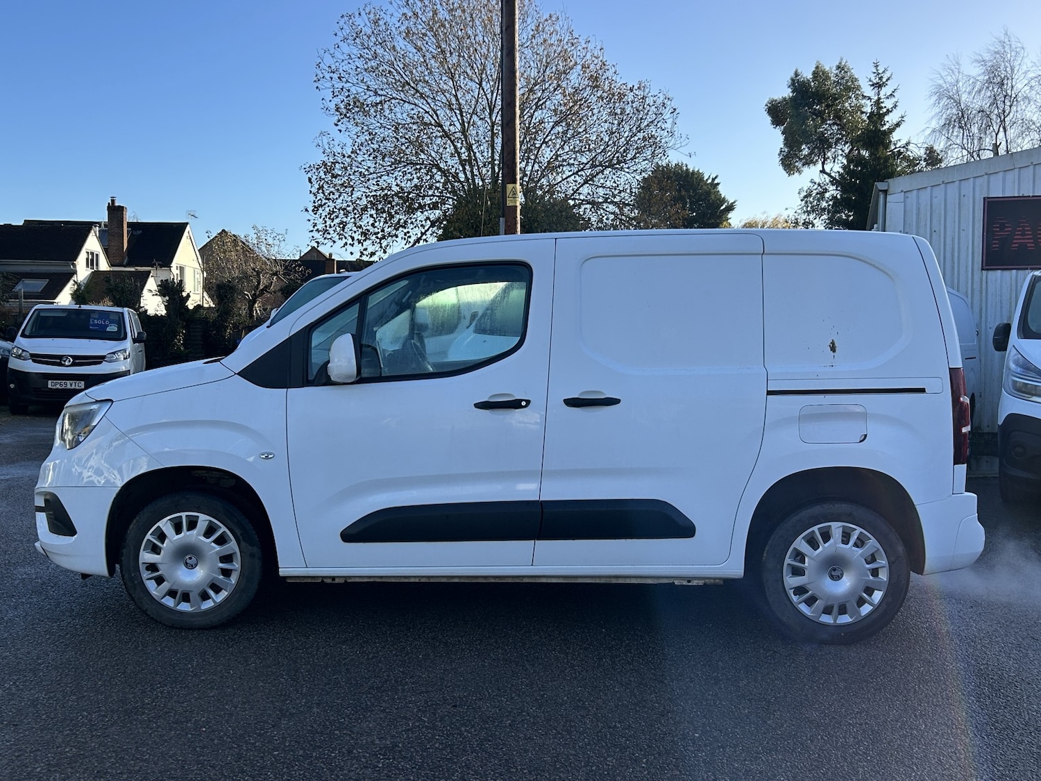 Used Vauxhall Combo 2021 for sale - 76777047: Photo 2