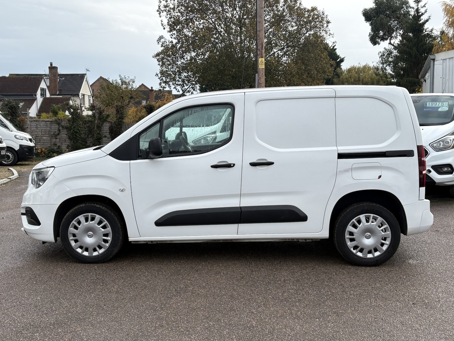 Used Vauxhall Combo 2020 for sale - 76536708: Photo 2