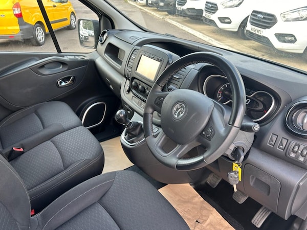 Used Vauxhall Vivaro 2018 for sale - 76040968: Photo 16