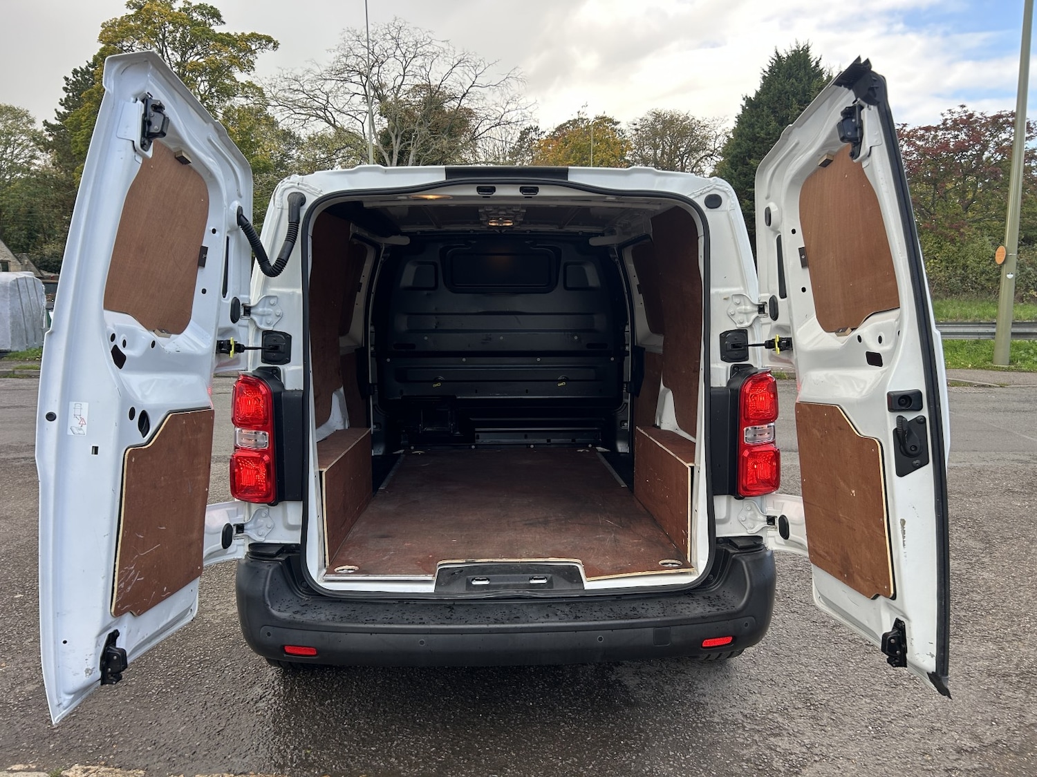 Used Peugeot Expert 2020 for sale - 76231805: Photo 14