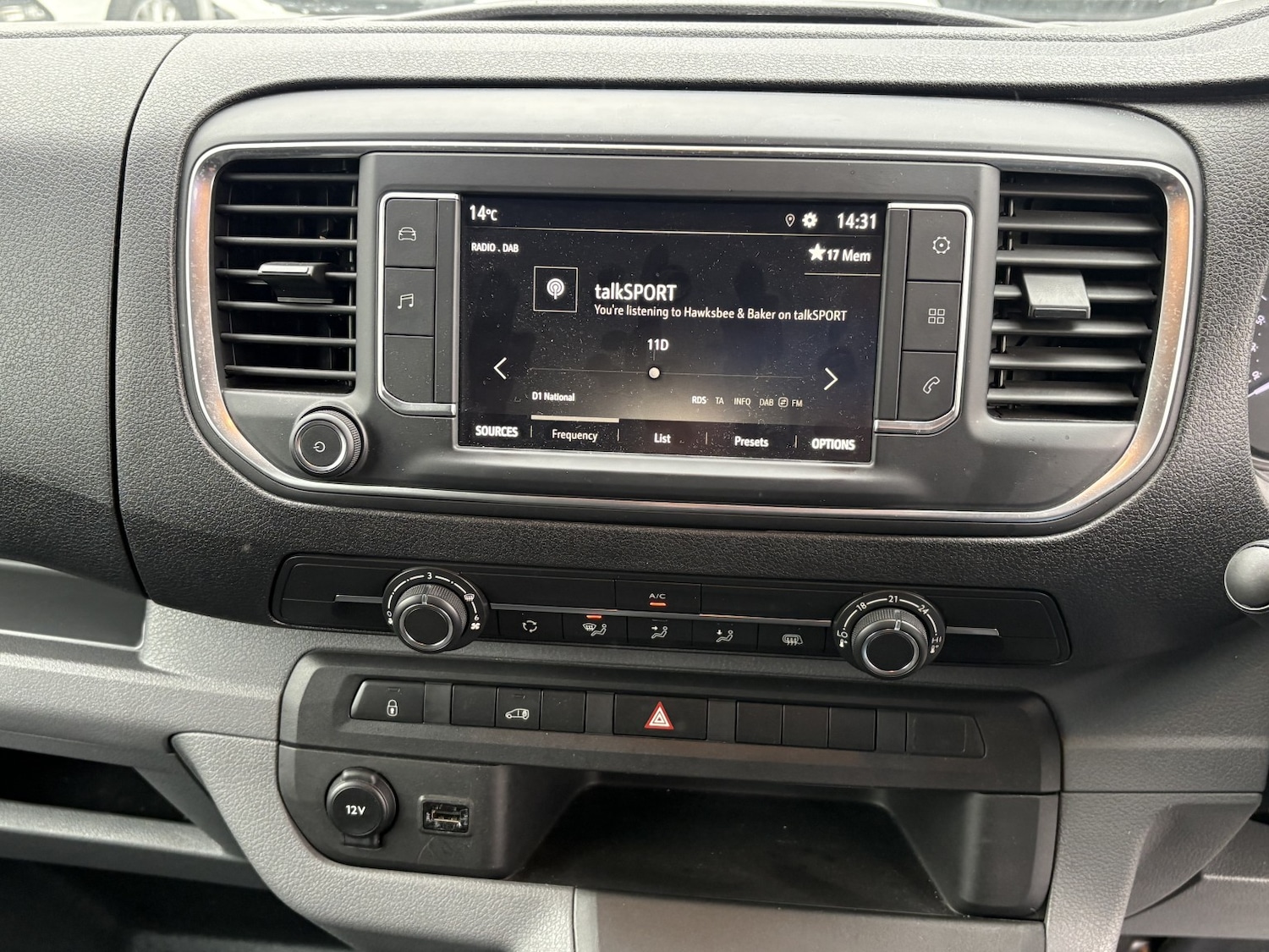 Used Vauxhall Vivaro 2022 for sale - 76725675: Photo 17