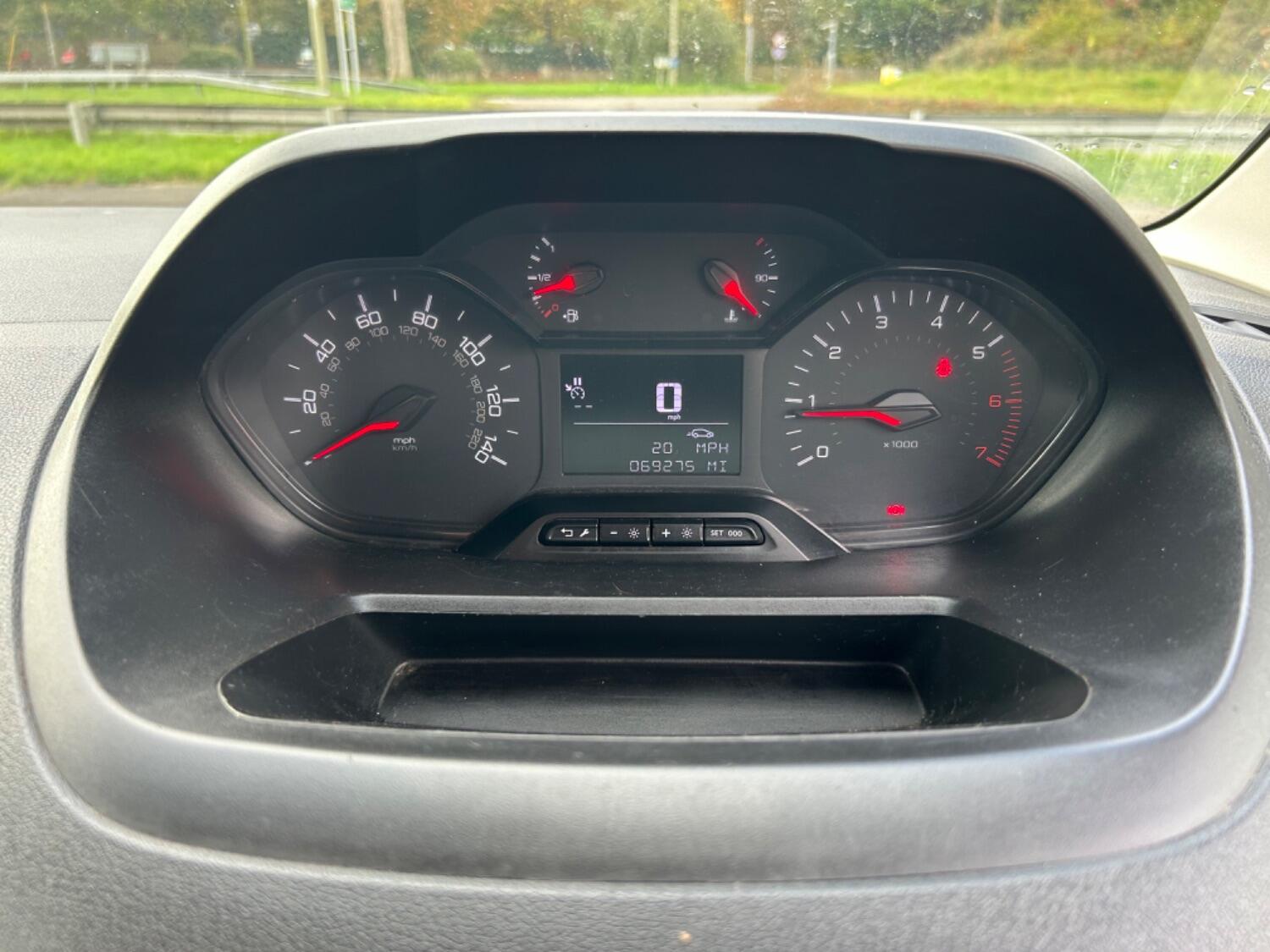 Used Peugeot Partner 2019 for sale - 76293260: Photo 12