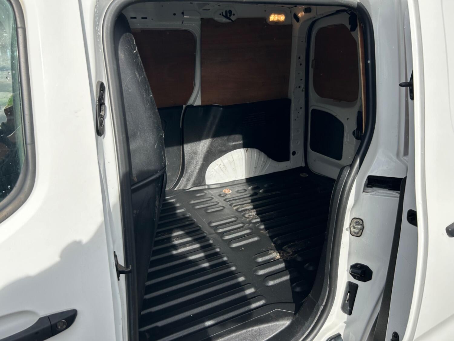 Used Peugeot Partner 2019 for sale - 76293260: Photo 16