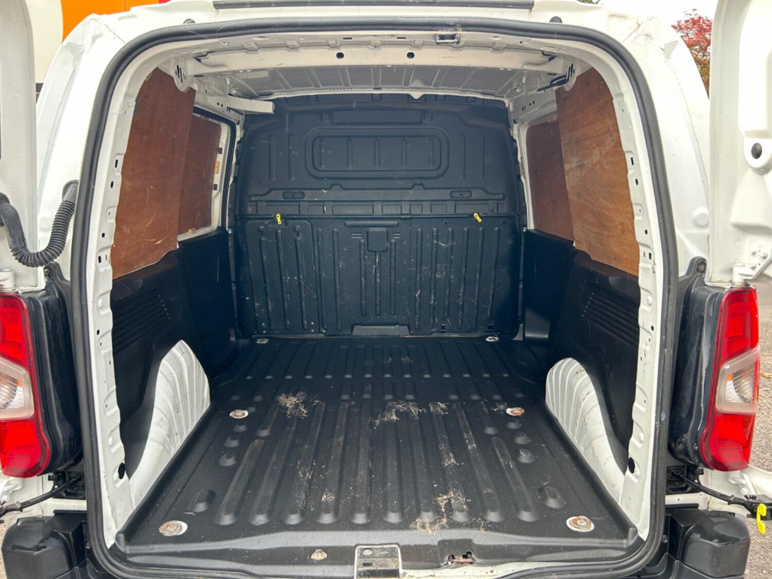 Used Peugeot Partner 2019 for sale - 76293260: Photo 17