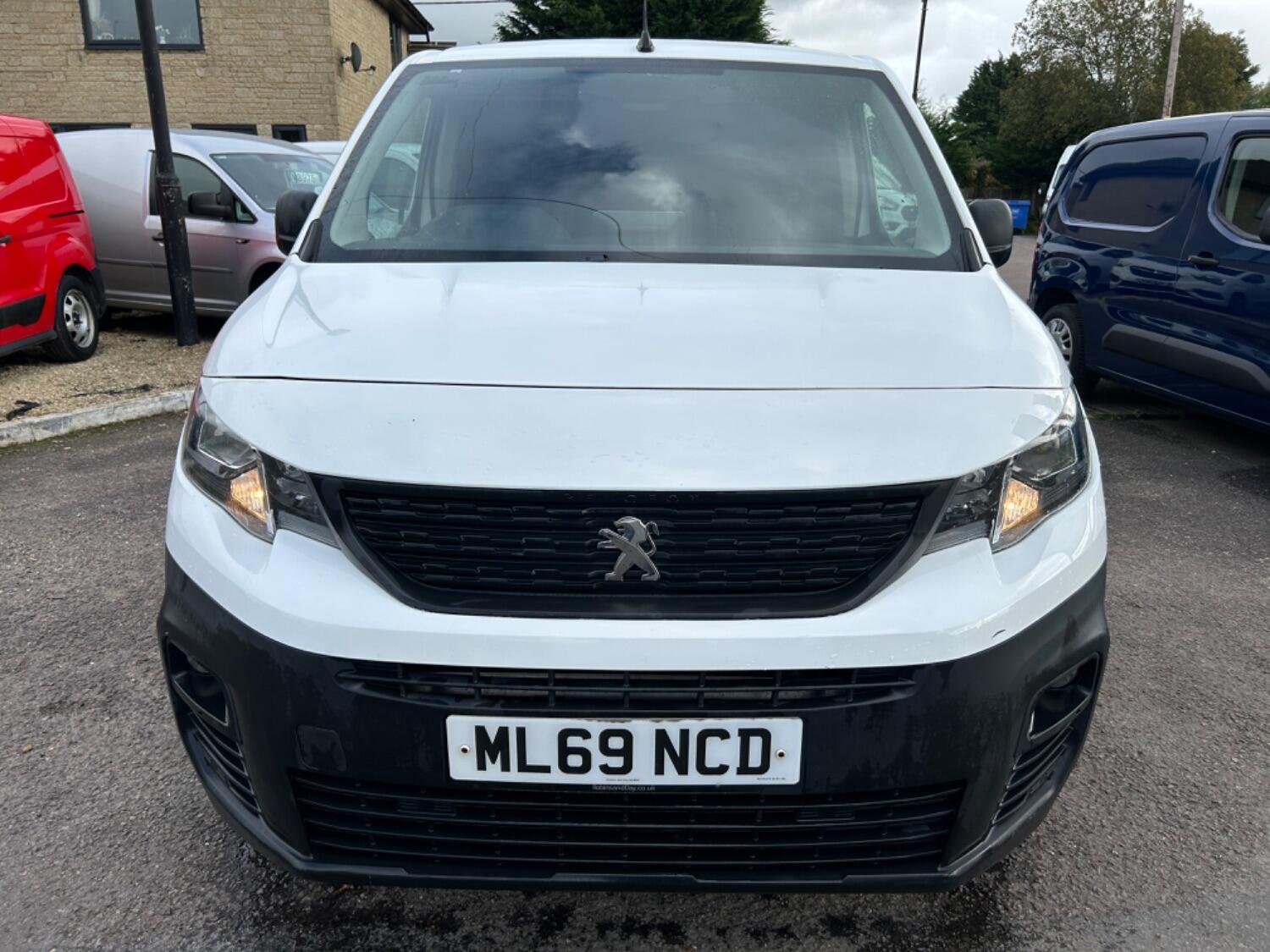 Used Peugeot Partner 2019 for sale - 76293260: Photo 8