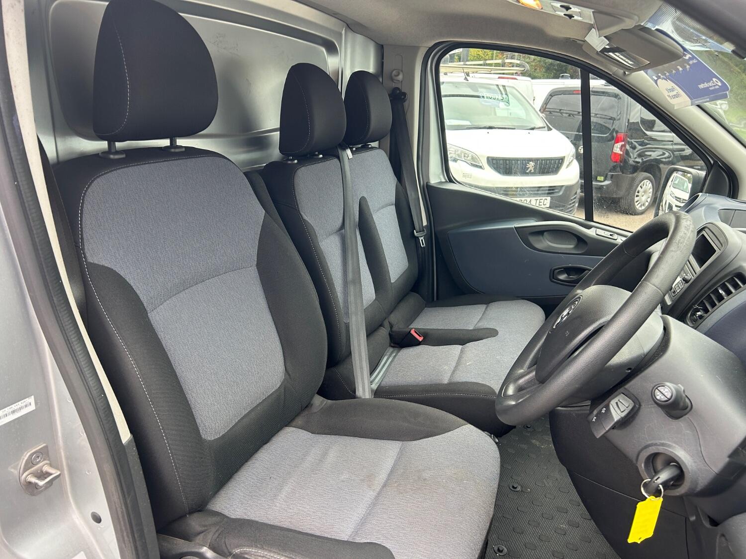 Used Vauxhall Vivaro 2018 for sale - 76120359: Photo 14