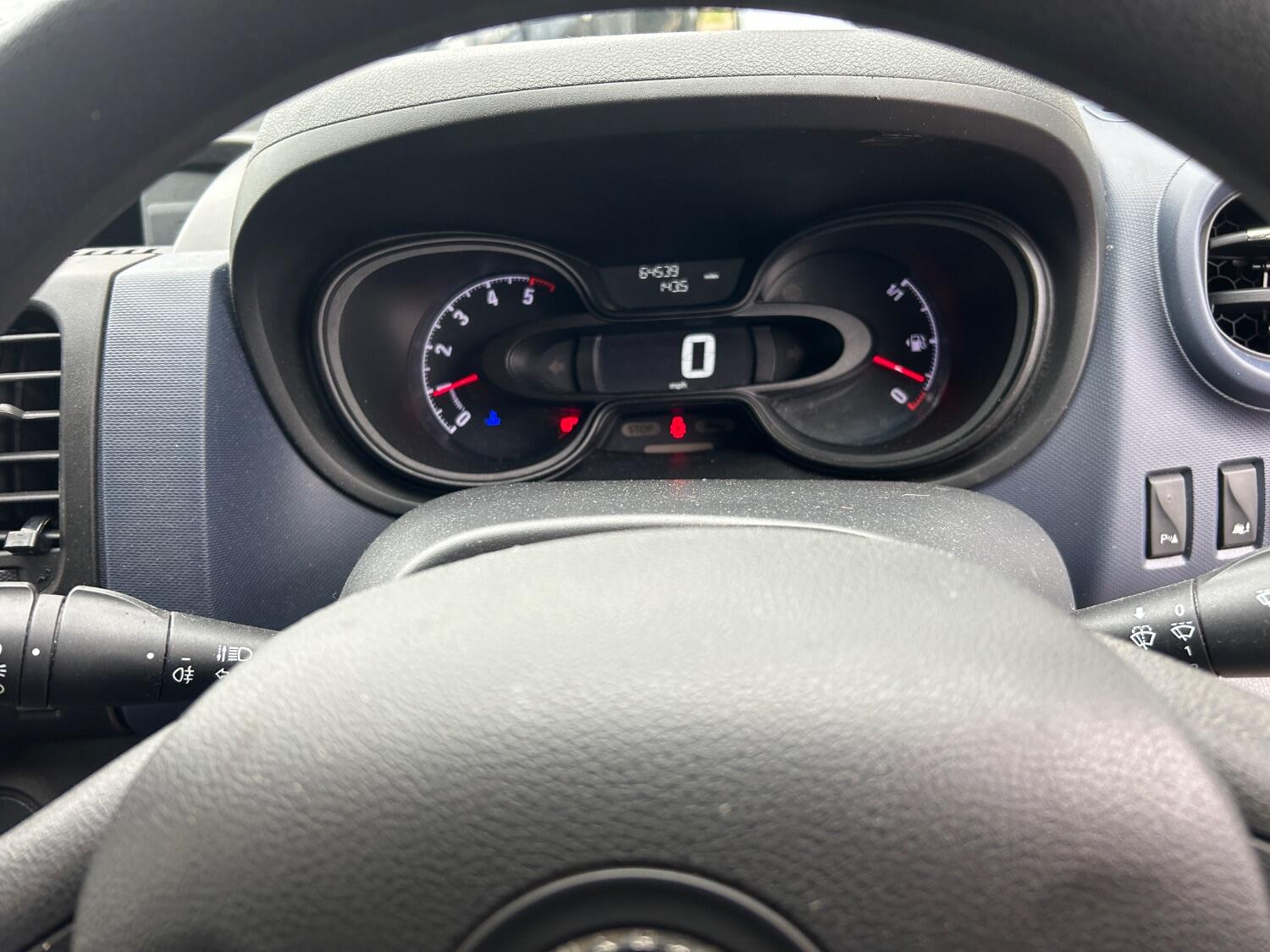 Used Vauxhall Vivaro 2018 for sale - 76120359: Photo 15