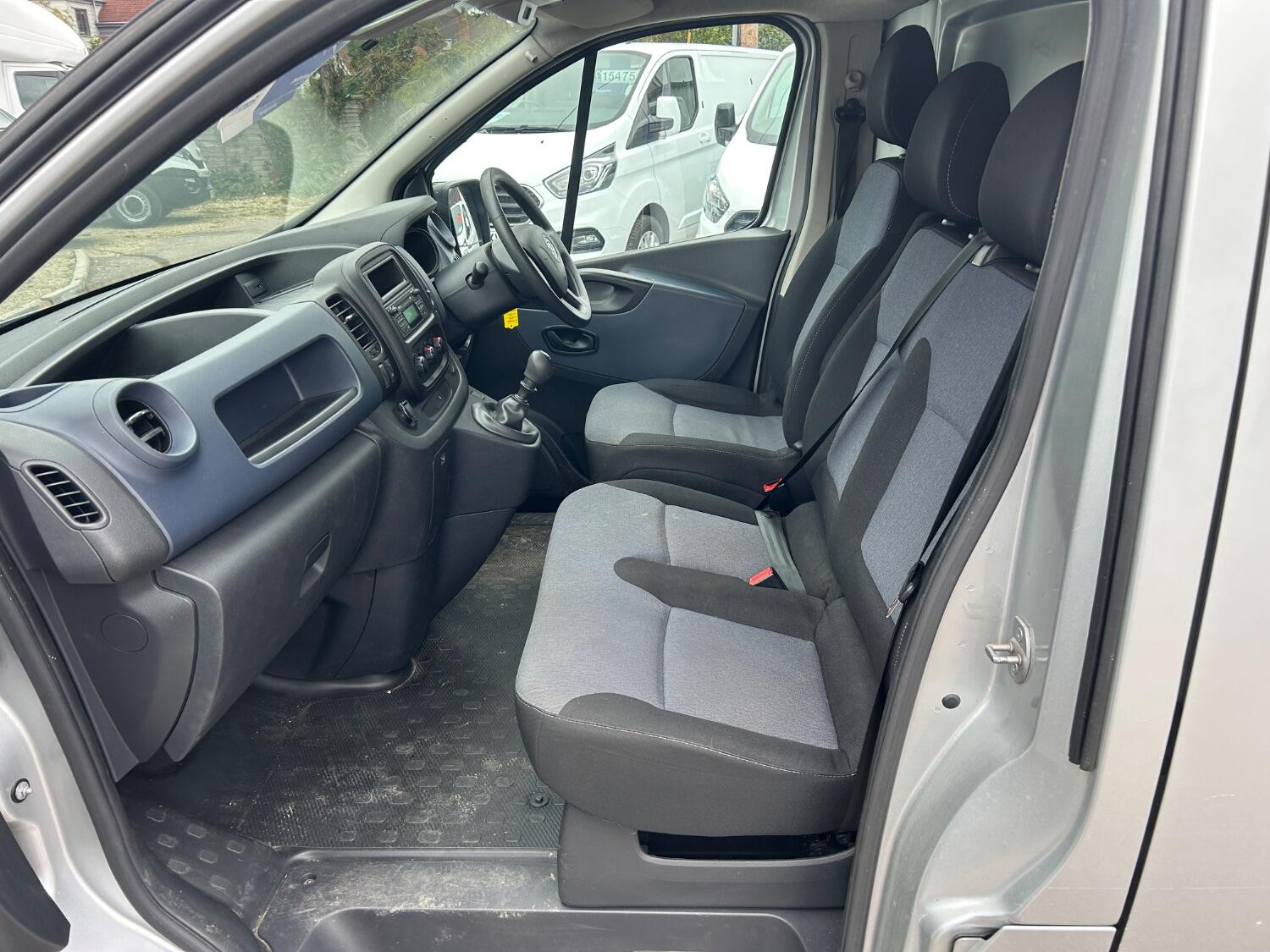 Used Vauxhall Vivaro 2018 for sale - 76120359: Photo 9