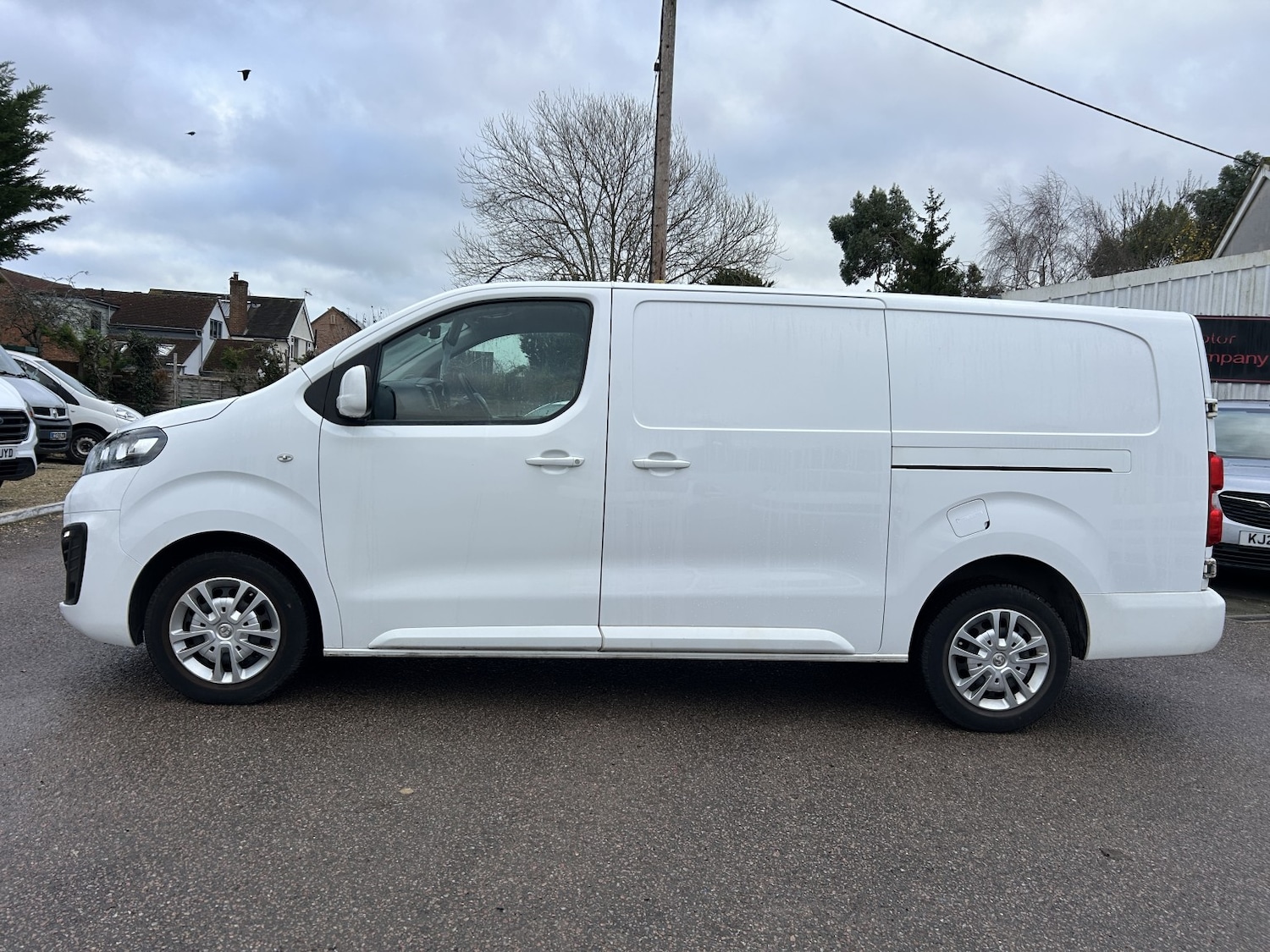 Used Vauxhall Vivaro 2021 for sale - 76897008: Photo 2