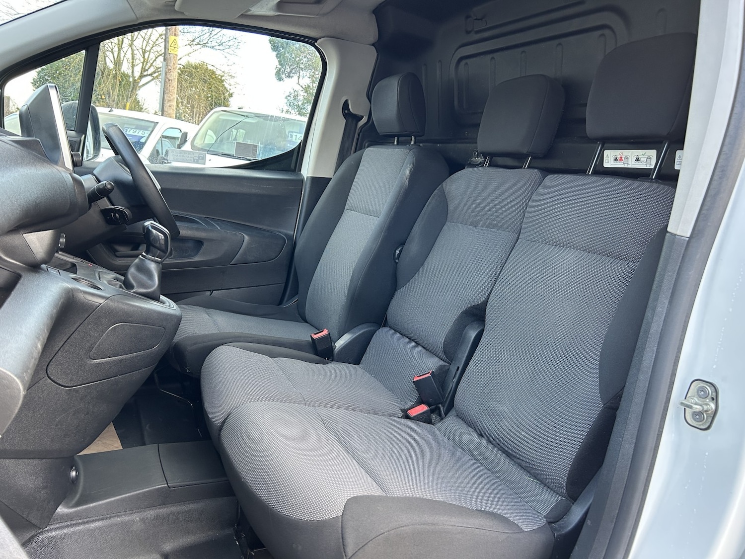 Used Peugeot Partner 2019 for sale - 76799144: Photo 11