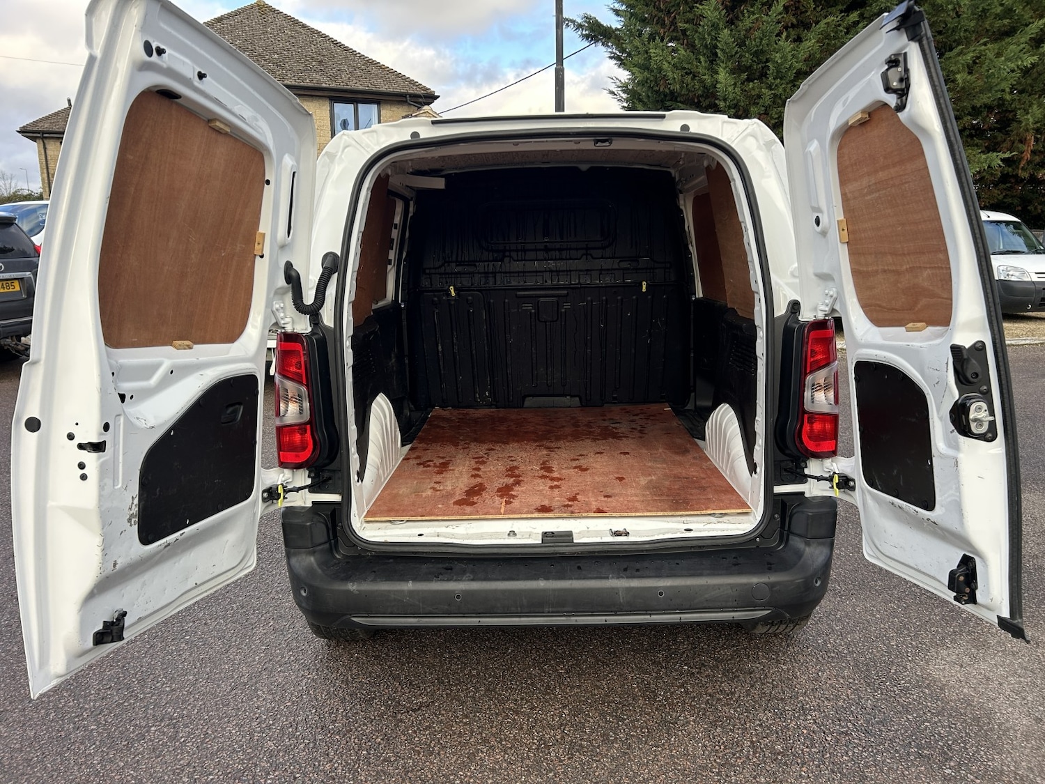 Used Peugeot Partner 2019 for sale - 76799144: Photo 16