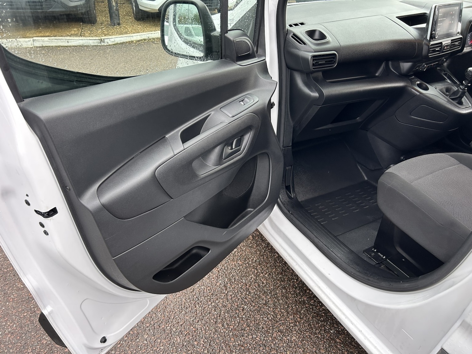 Used Vauxhall Combo 2024 for sale - 76536835: Photo 11