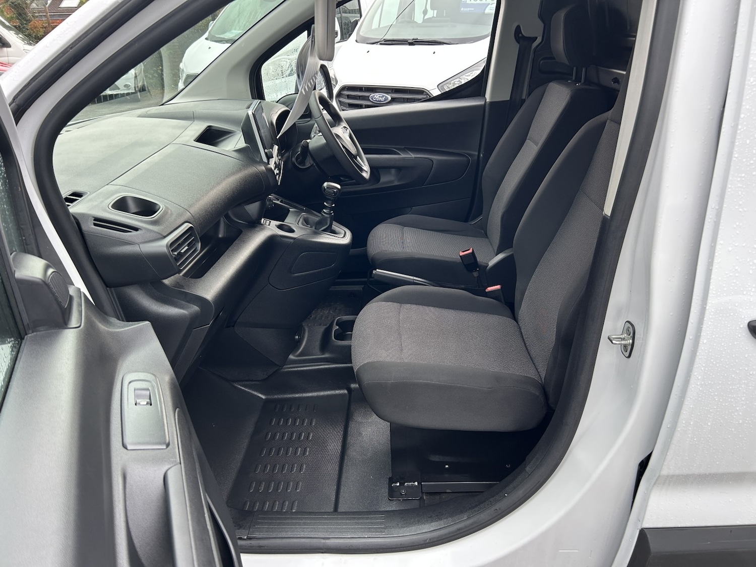 Used Vauxhall Combo 2024 for sale - 76536835: Photo 9