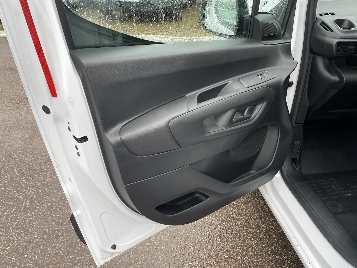 Used Peugeot Partner 2024 for sale - 77423519: Photo 12