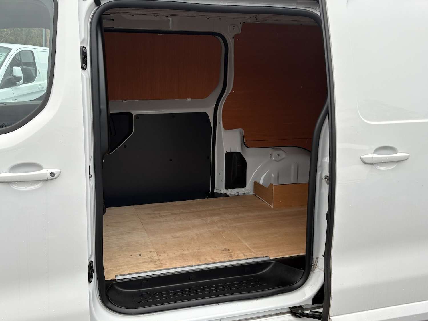 Used Vauxhall Vivaro 2023 for sale - 77313907: Photo 12