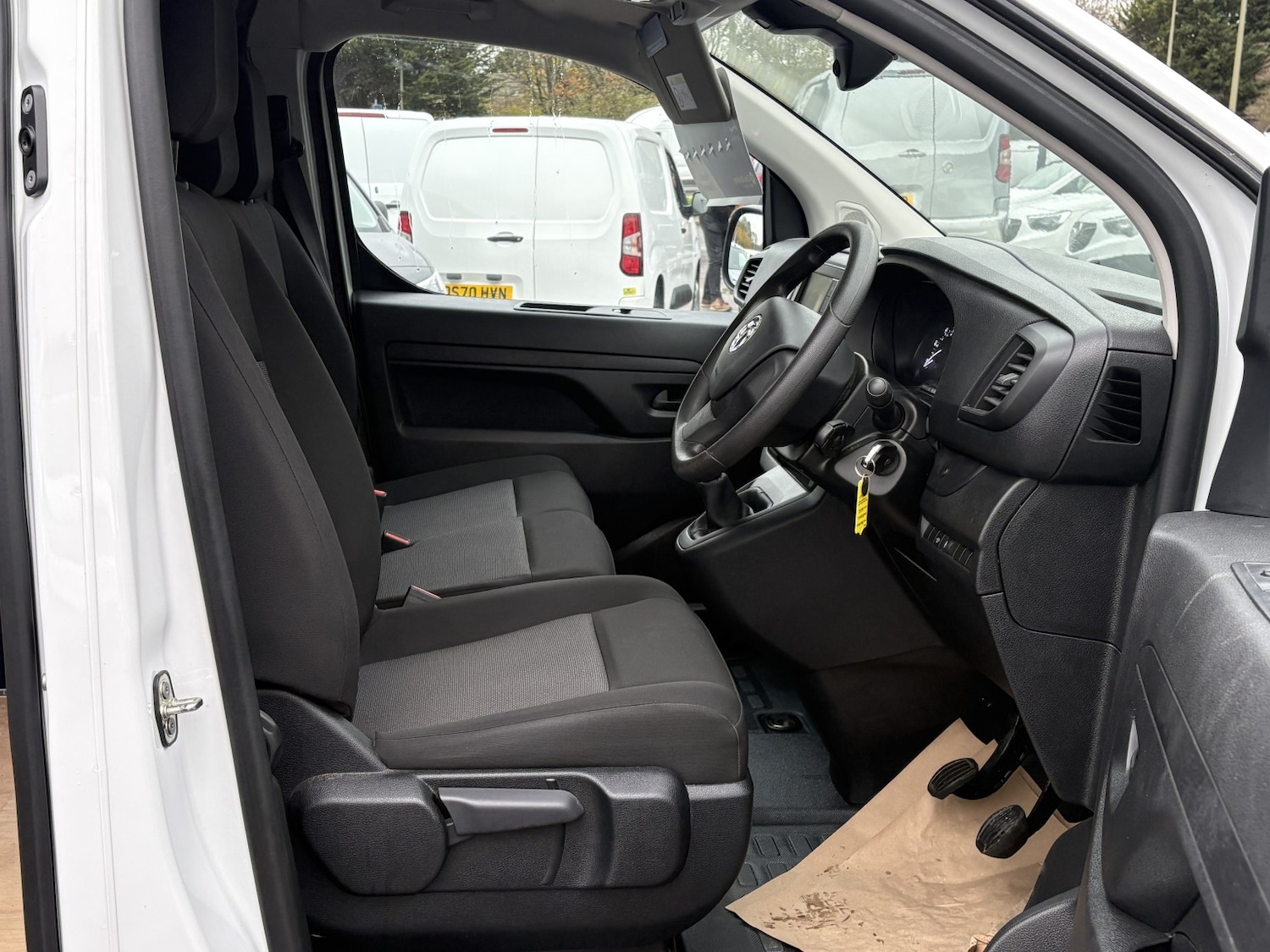 Used Vauxhall Vivaro 2023 for sale - 77313907: Photo 15