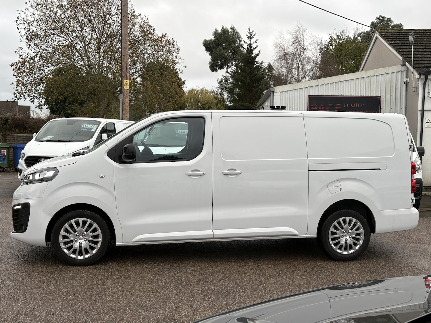 Used Vauxhall Vivaro 2023 for sale - 77313907: Photo 2