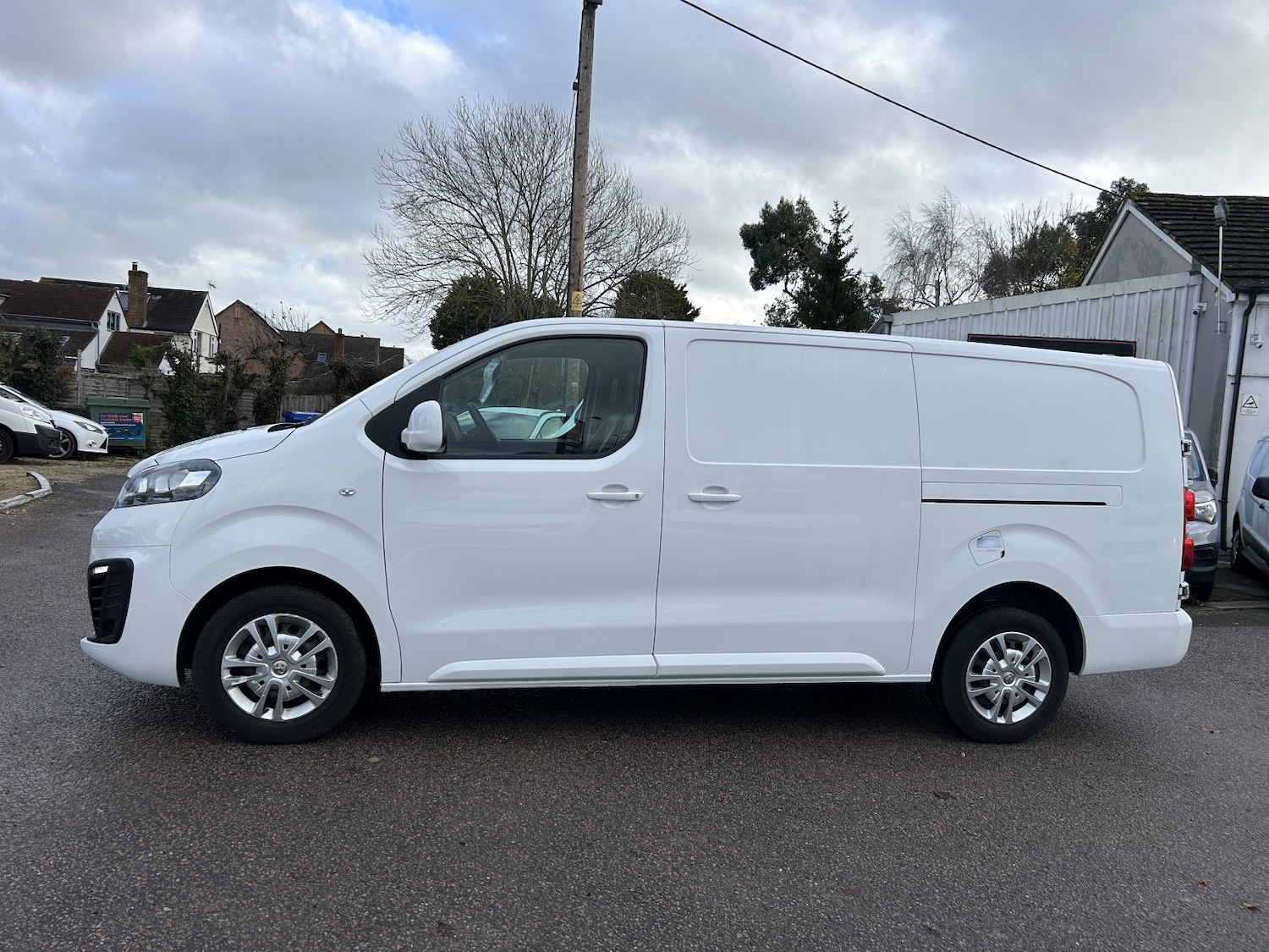 Used Vauxhall Vivaro 2020 for sale - 76896998: Photo 2