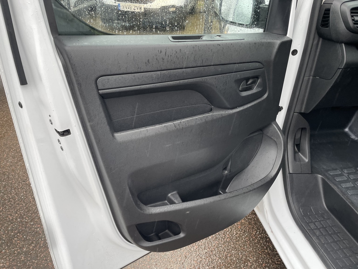 Used Vauxhall Vivaro 2023 for sale - 77423513: Photo 12