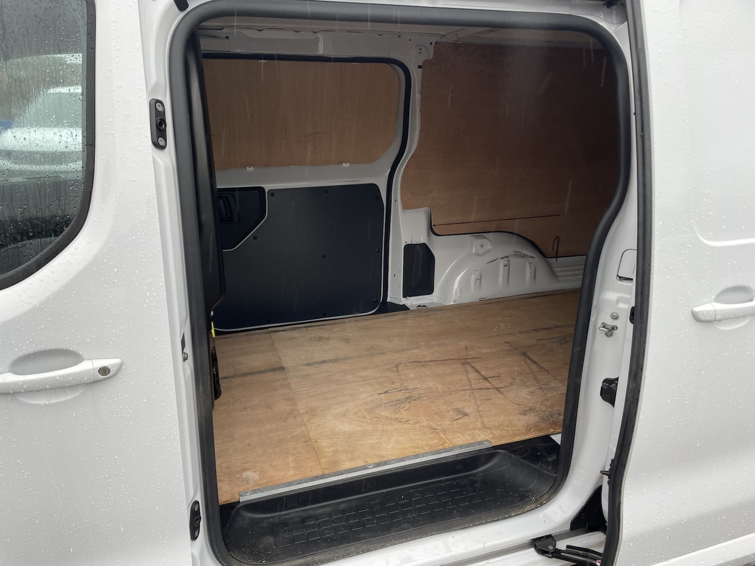 Used Vauxhall Vivaro 2023 for sale - 77423513: Photo 13