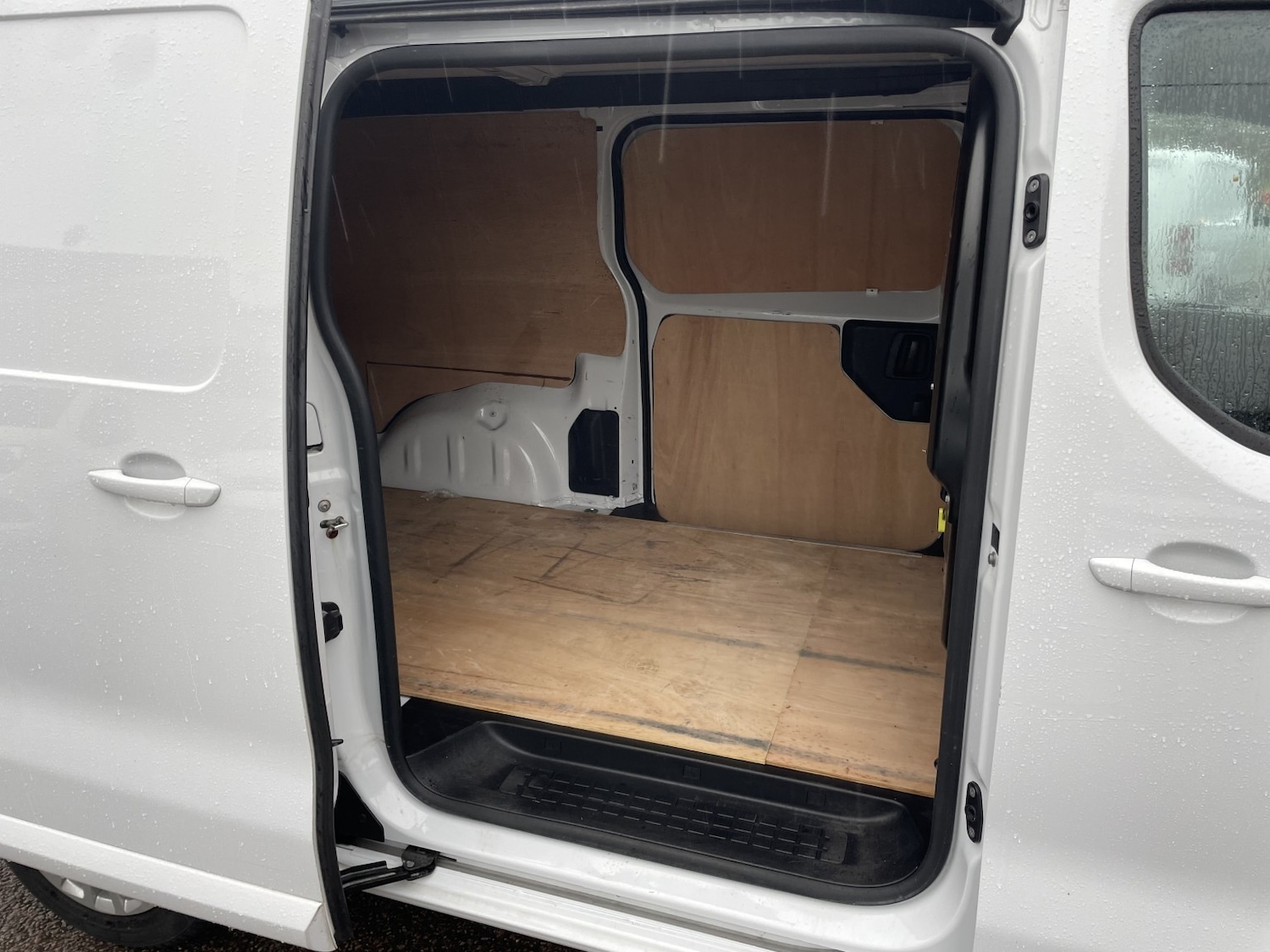 Used Vauxhall Vivaro 2023 for sale - 77423513: Photo 15