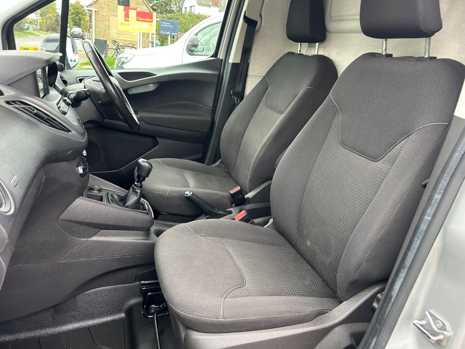 Used Ford Transit Courier 2019 for sale - 76134038: Photo 11