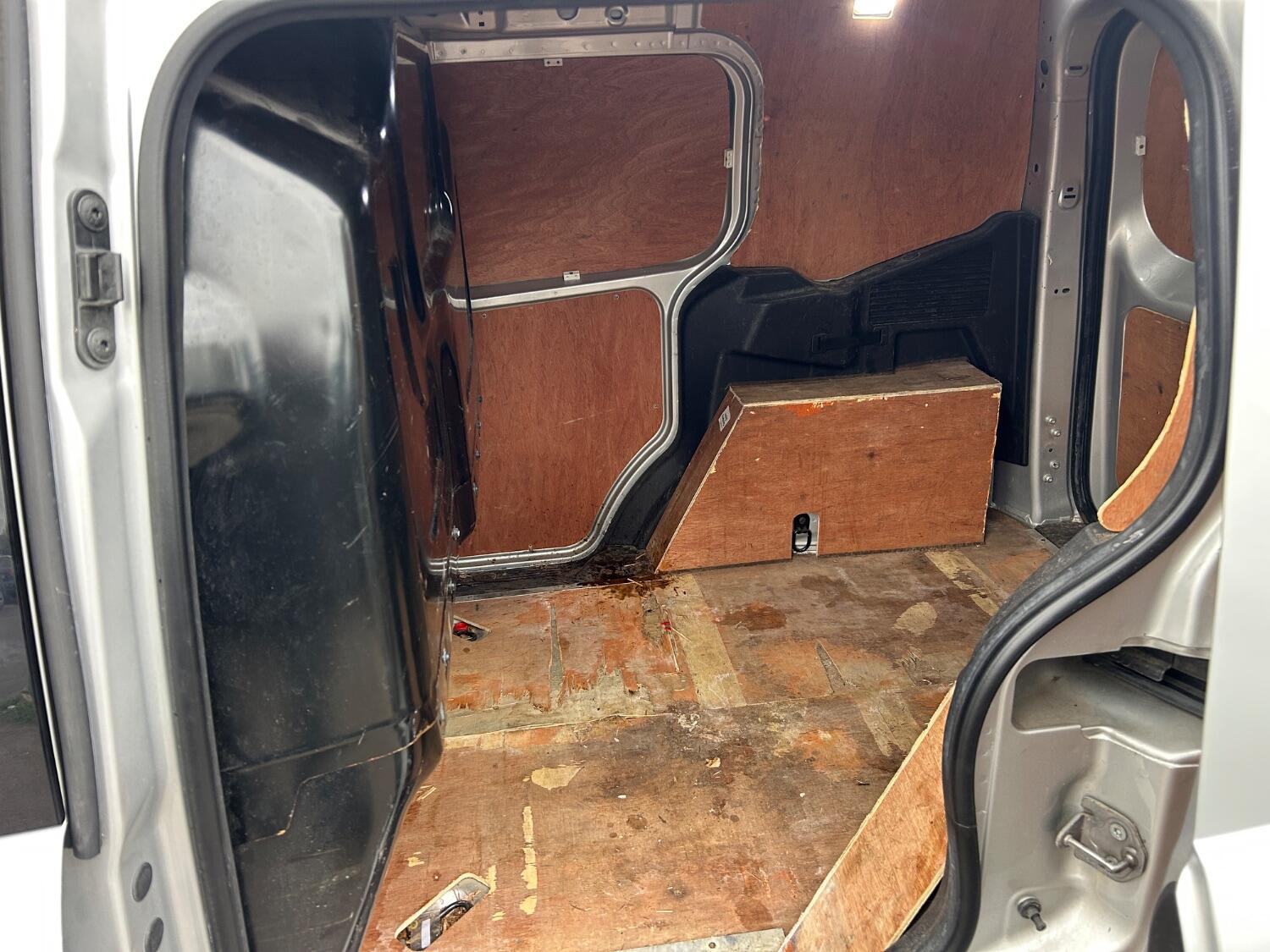 Used Ford Transit Courier 2019 for sale - 76134038: Photo 13