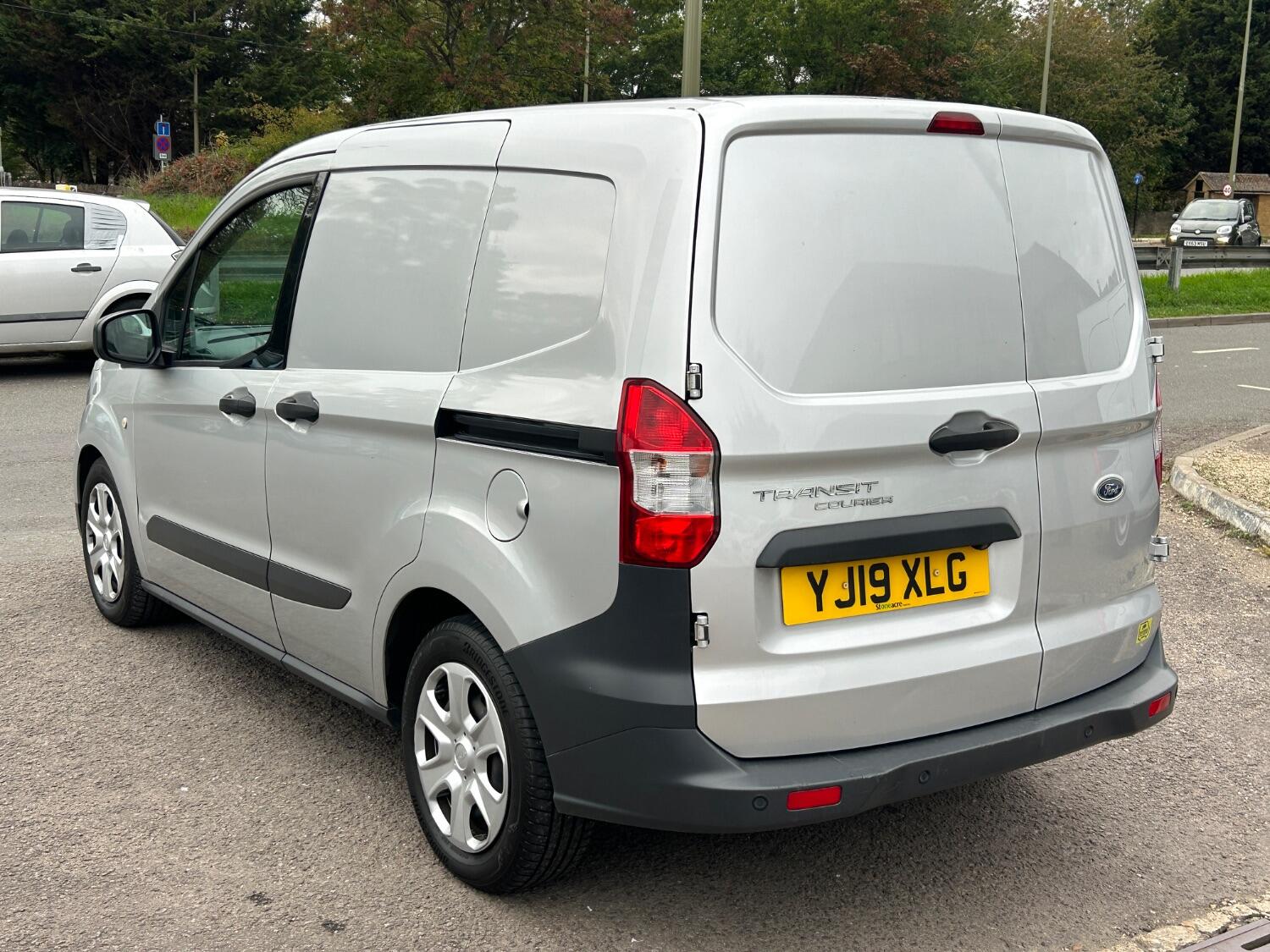 Used Ford Transit Courier 2019 for sale - 76134038: Photo 3