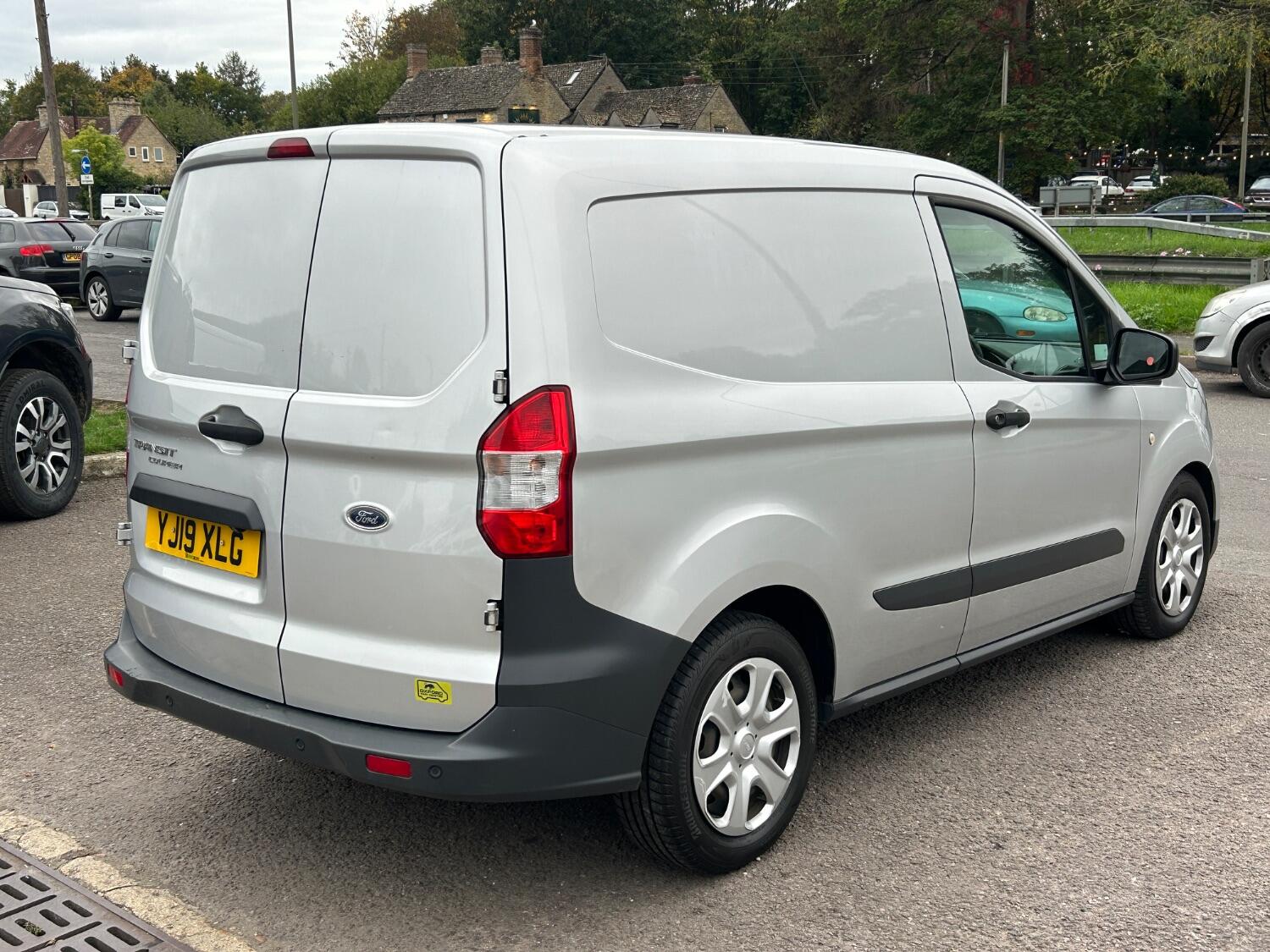 Used Ford Transit Courier 2019 for sale - 76134038: Photo 5