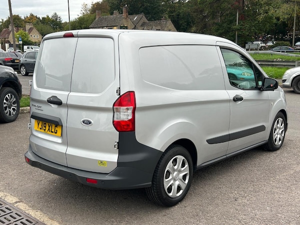 Used Ford Transit Courier 2019 for sale - 76134038: Photo 5