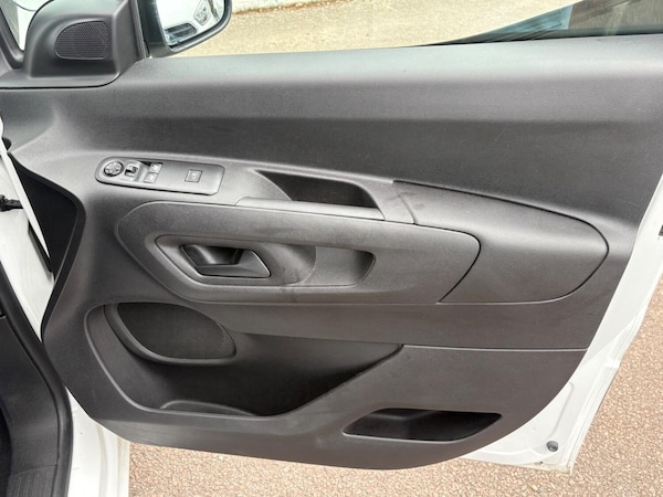 Used Vauxhall Combo 2019 for sale - 75349264: Photo 19