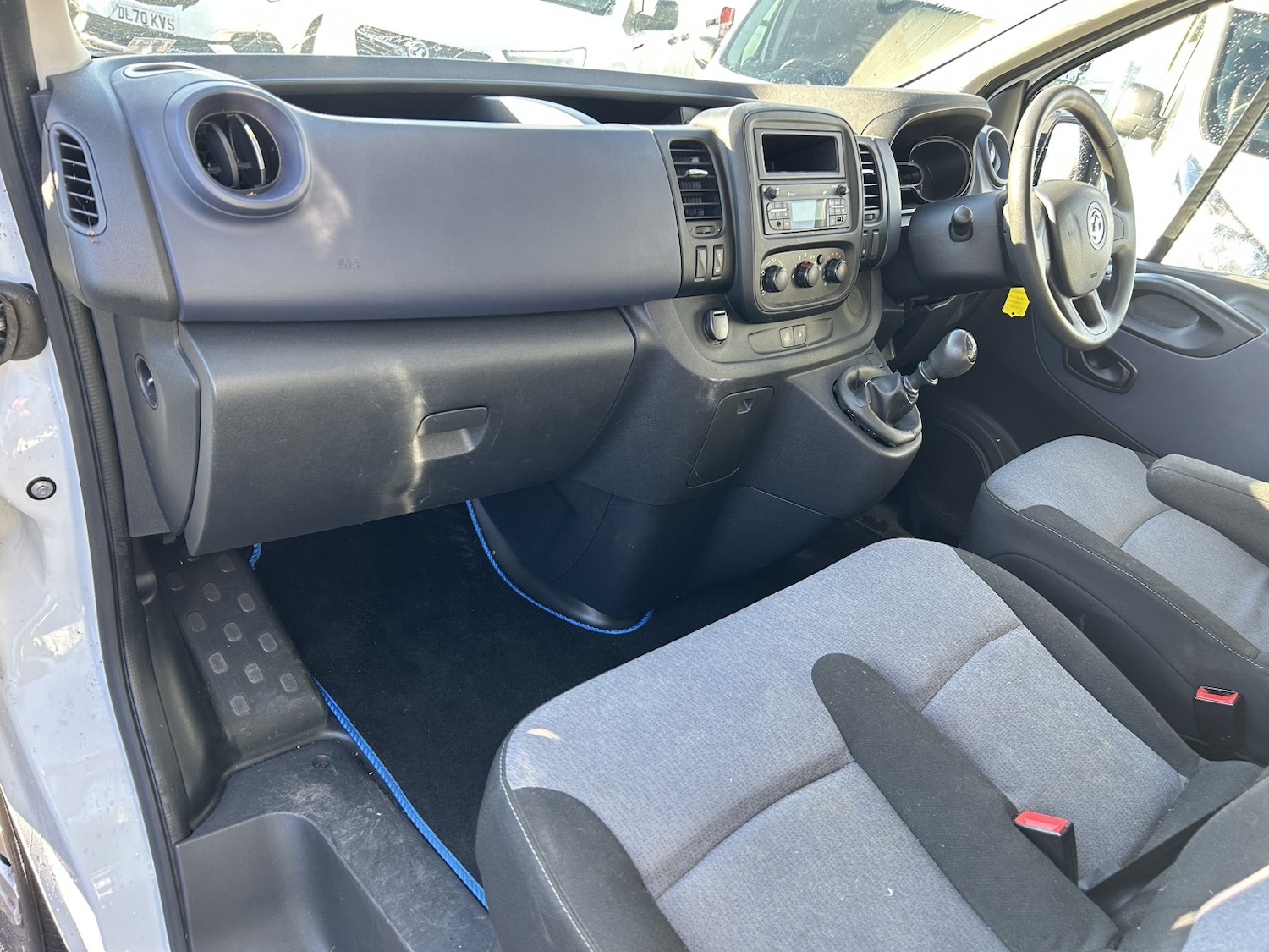 Used Vauxhall Vivaro 2016 for sale - 77201235: Photo 10