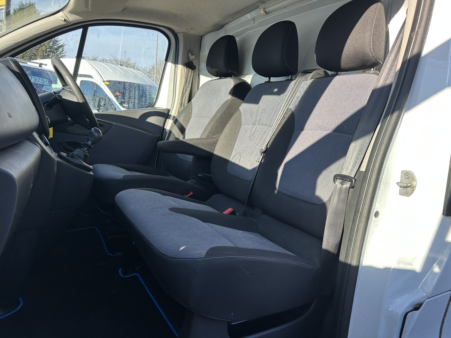 Used Vauxhall Vivaro 2016 for sale - 77201235: Photo 11