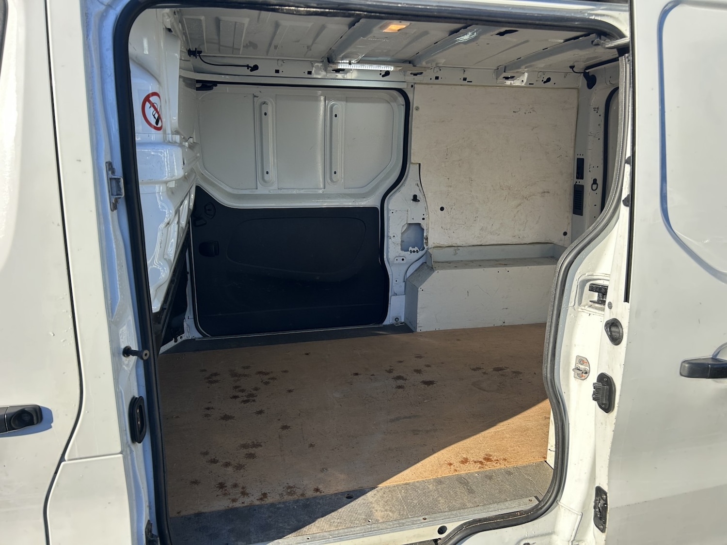 Used Vauxhall Vivaro 2016 for sale - 77201235: Photo 13