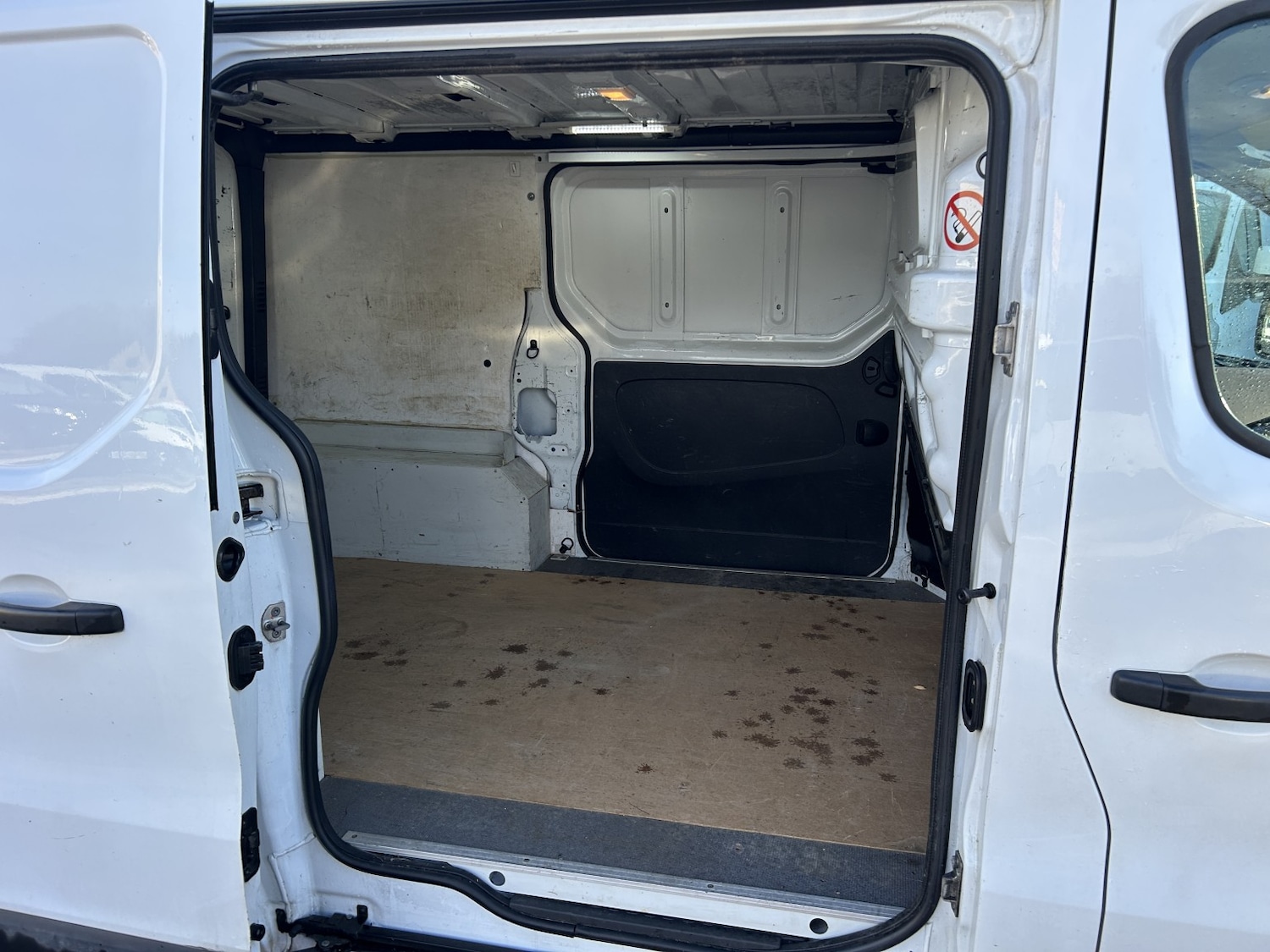 Used Vauxhall Vivaro 2016 for sale - 77201235: Photo 15