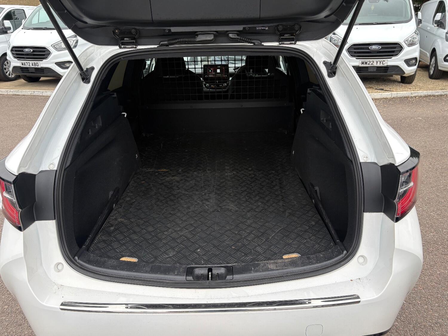 Used Toyota Corolla 2023 for sale - 75925179: Photo 14