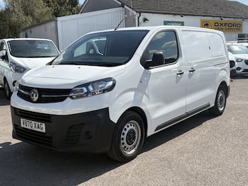 Vauxhall Vivaro feature image