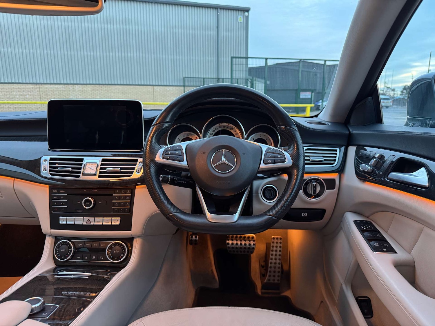 Used Mercedes-Benz CLS 2016 for sale - 76618181: Photo 24