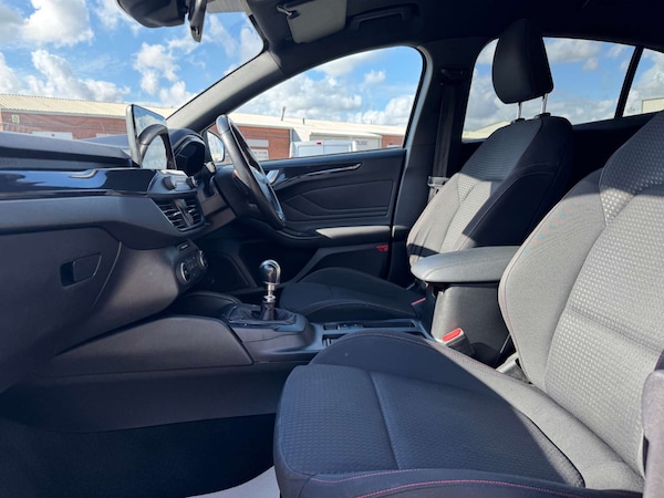 Used Ford Focus 2019 for sale - 76277402: Photo 13