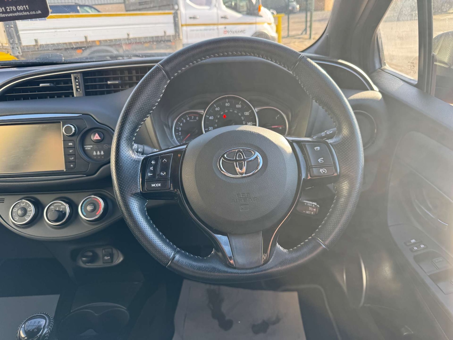 Used Toyota Yaris 2017 for sale - 76600565: Photo 23