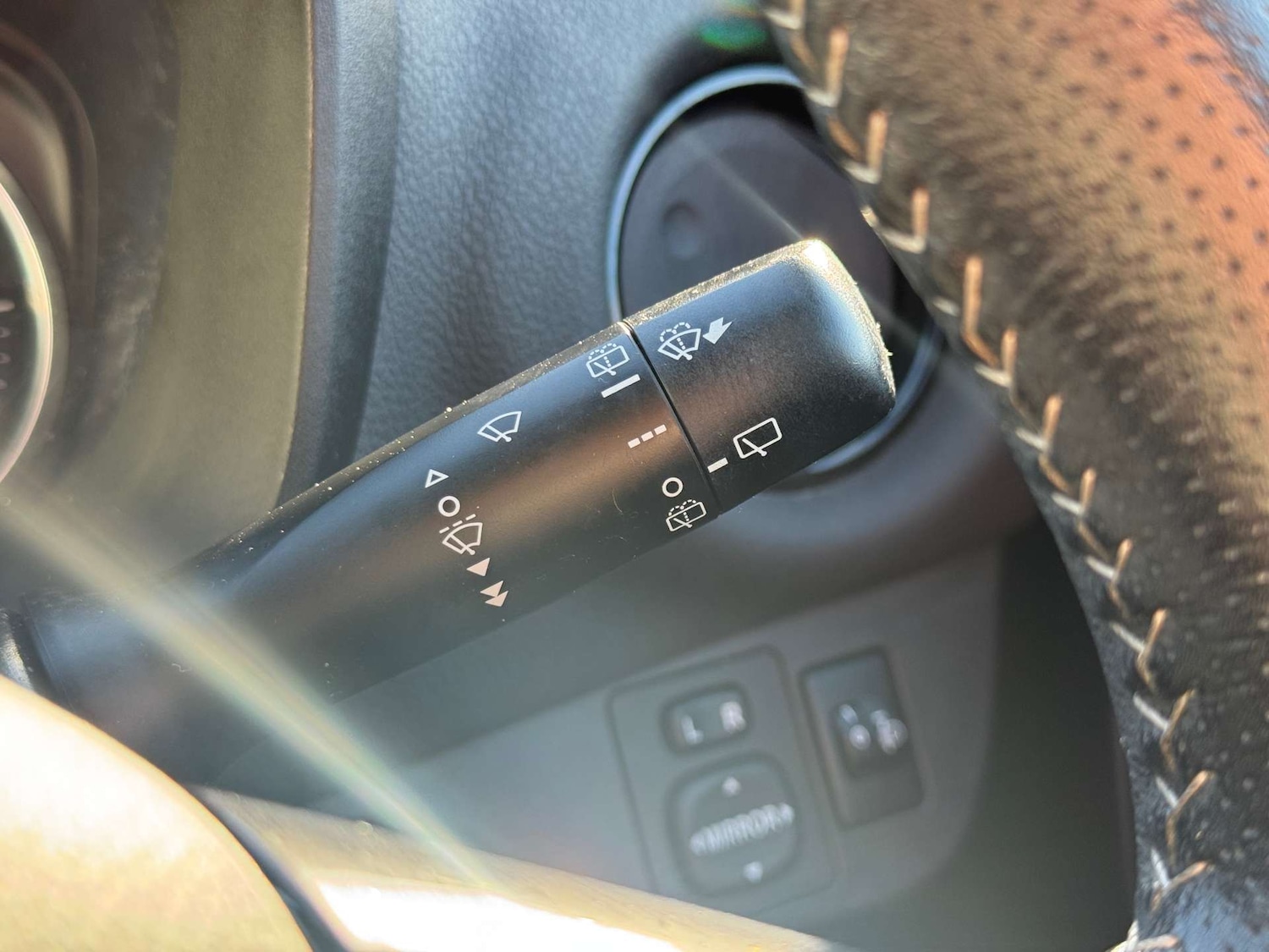 Used Toyota Yaris 2017 for sale - 76600565: Photo 28