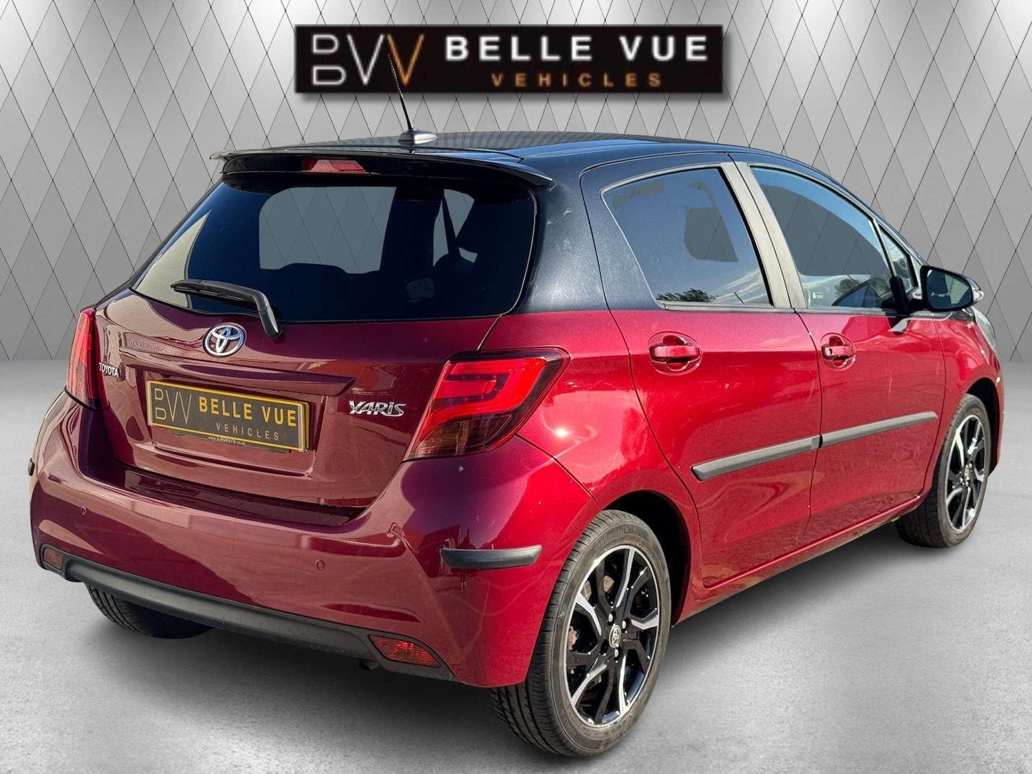 Used Toyota Yaris 2017 for sale - 76600565: Photo 3