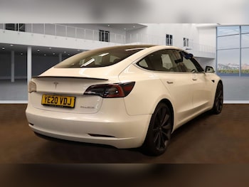 Used Tesla Model 3 2020 for sale - 76241038: Photo