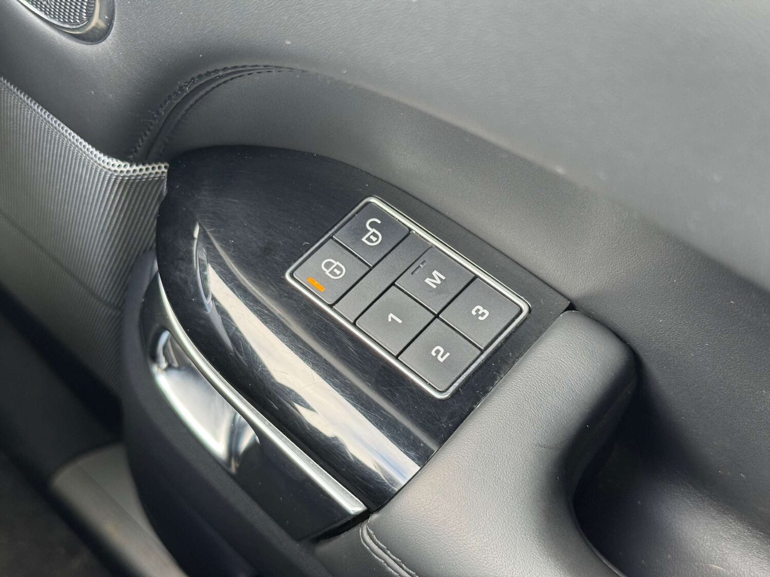 Used Land Rover Range Rover Sport 2018 for sale - 76363523: Photo 42