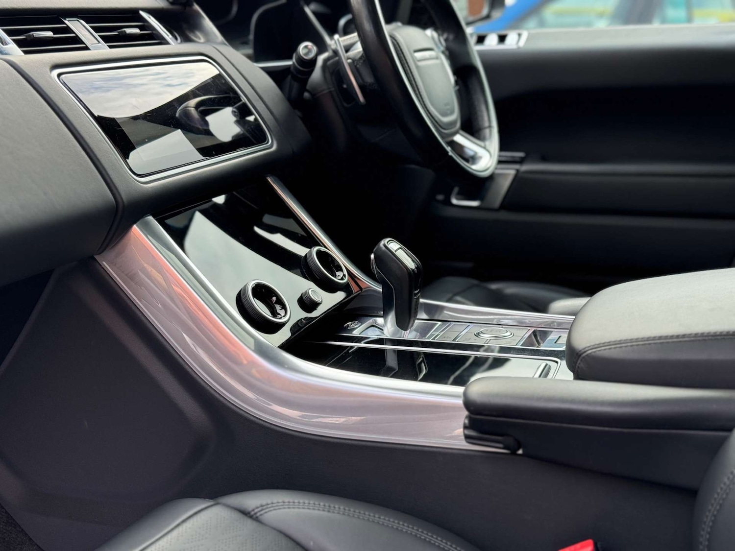 Used Land Rover Range Rover Sport 2018 for sale - 76363523: Photo 45