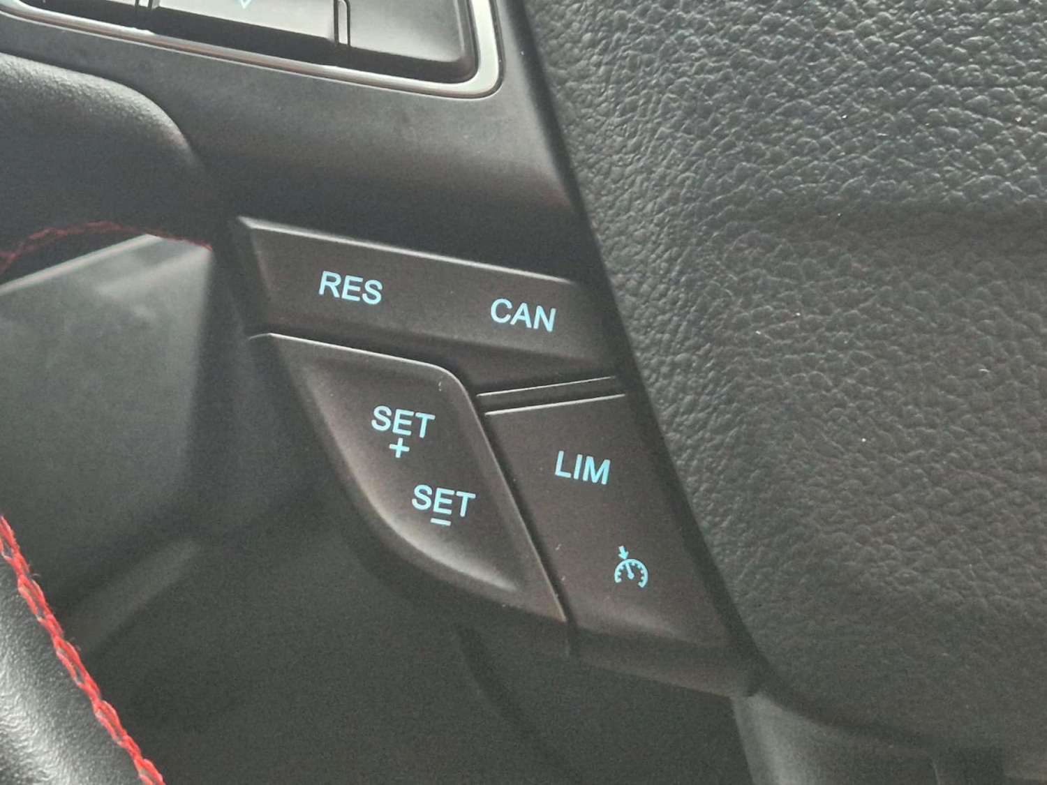 Used Ford Kuga 2018 for sale - 76759986: Photo 36