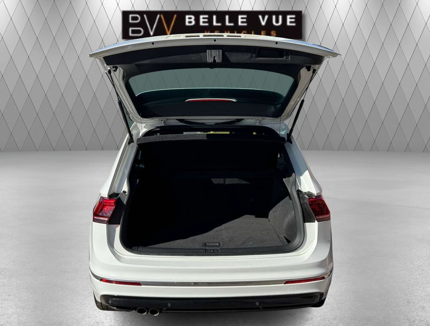 Used Volkswagen Tiguan 2017 for sale - 76363540: Photo 21