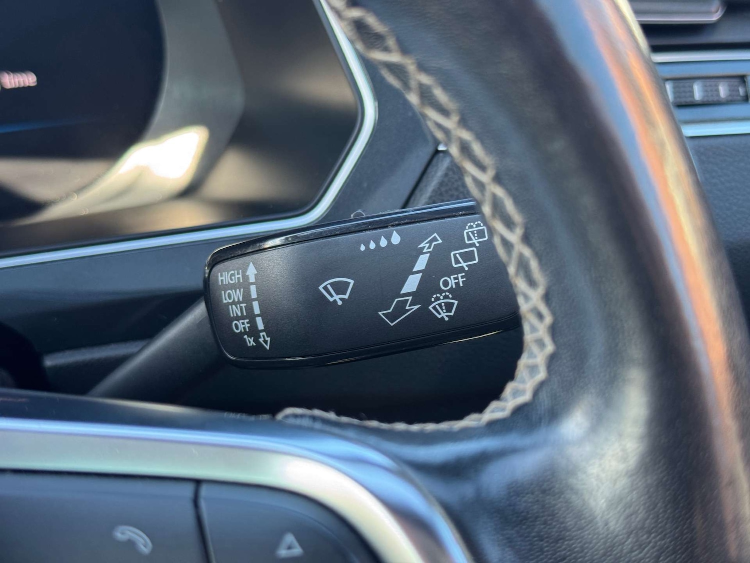 Used Volkswagen Tiguan 2017 for sale - 76363540: Photo 28