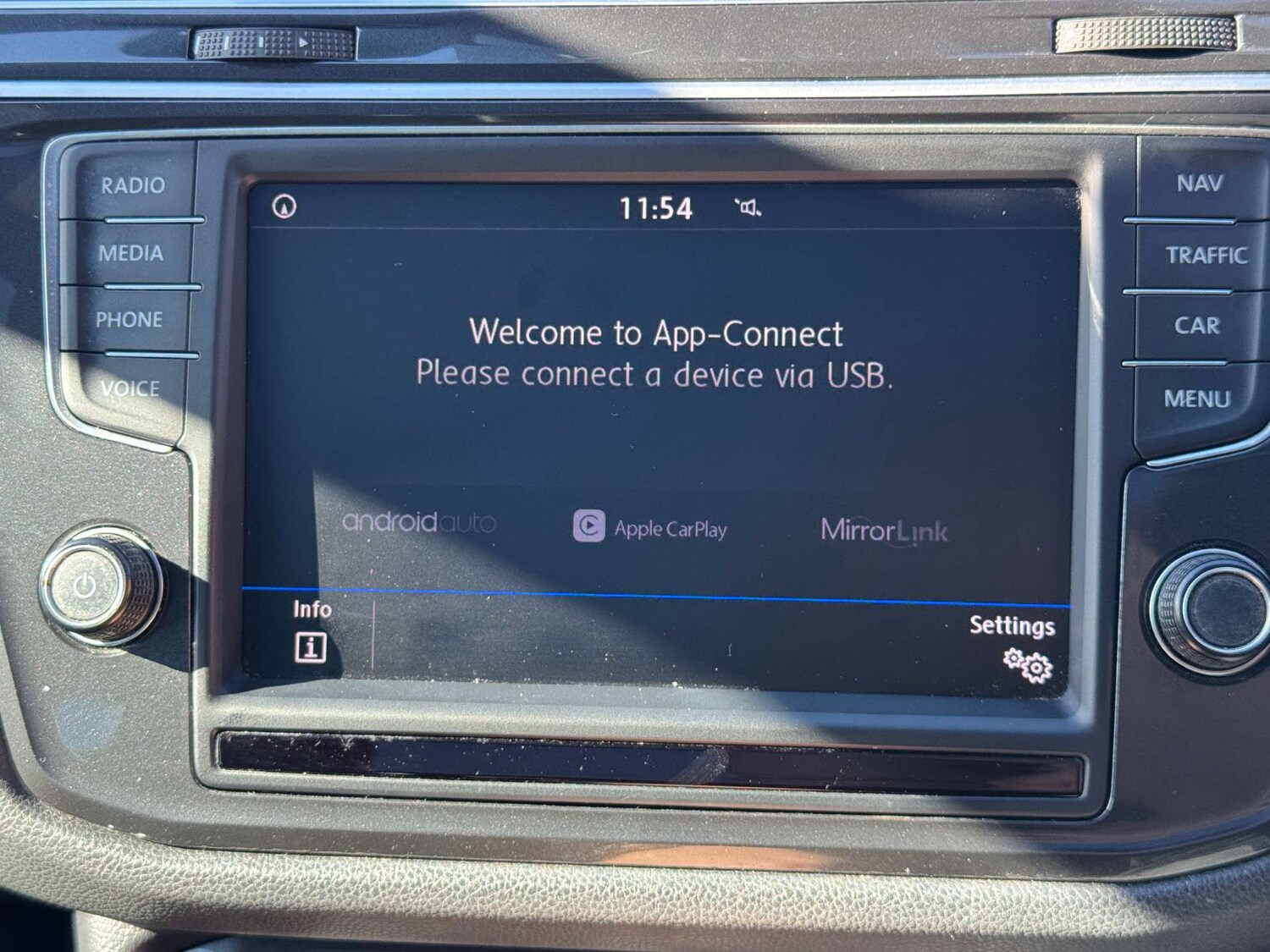 Used Volkswagen Tiguan 2017 for sale - 76363540: Photo 41