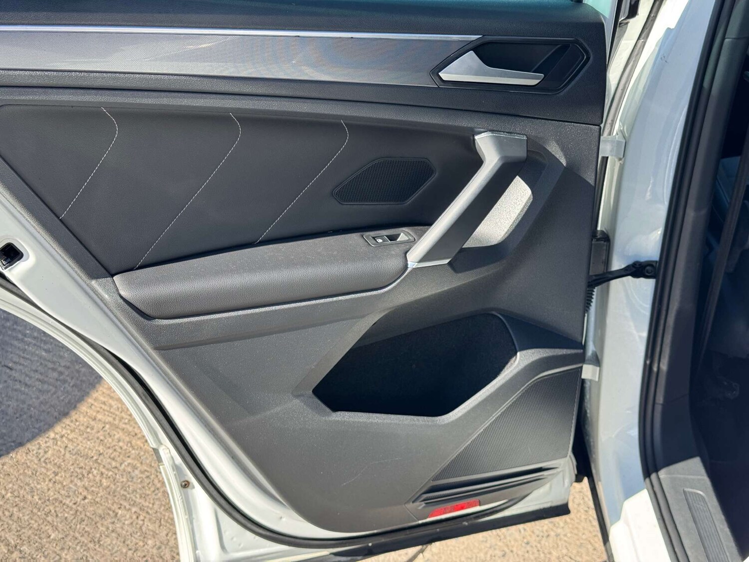 Used Volkswagen Tiguan 2017 for sale - 76363540: Photo 48